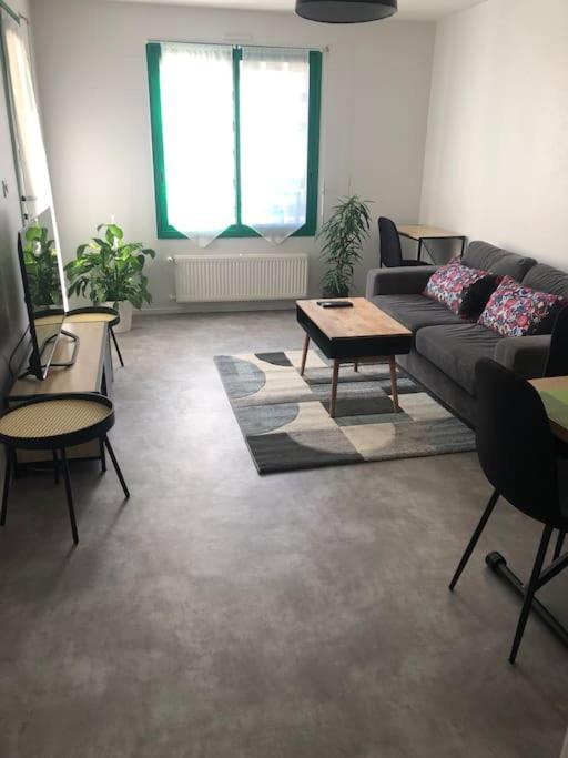 Superbe Appartement En Plein Centre Ville. La Roche-sur-Yon Buitenkant foto
